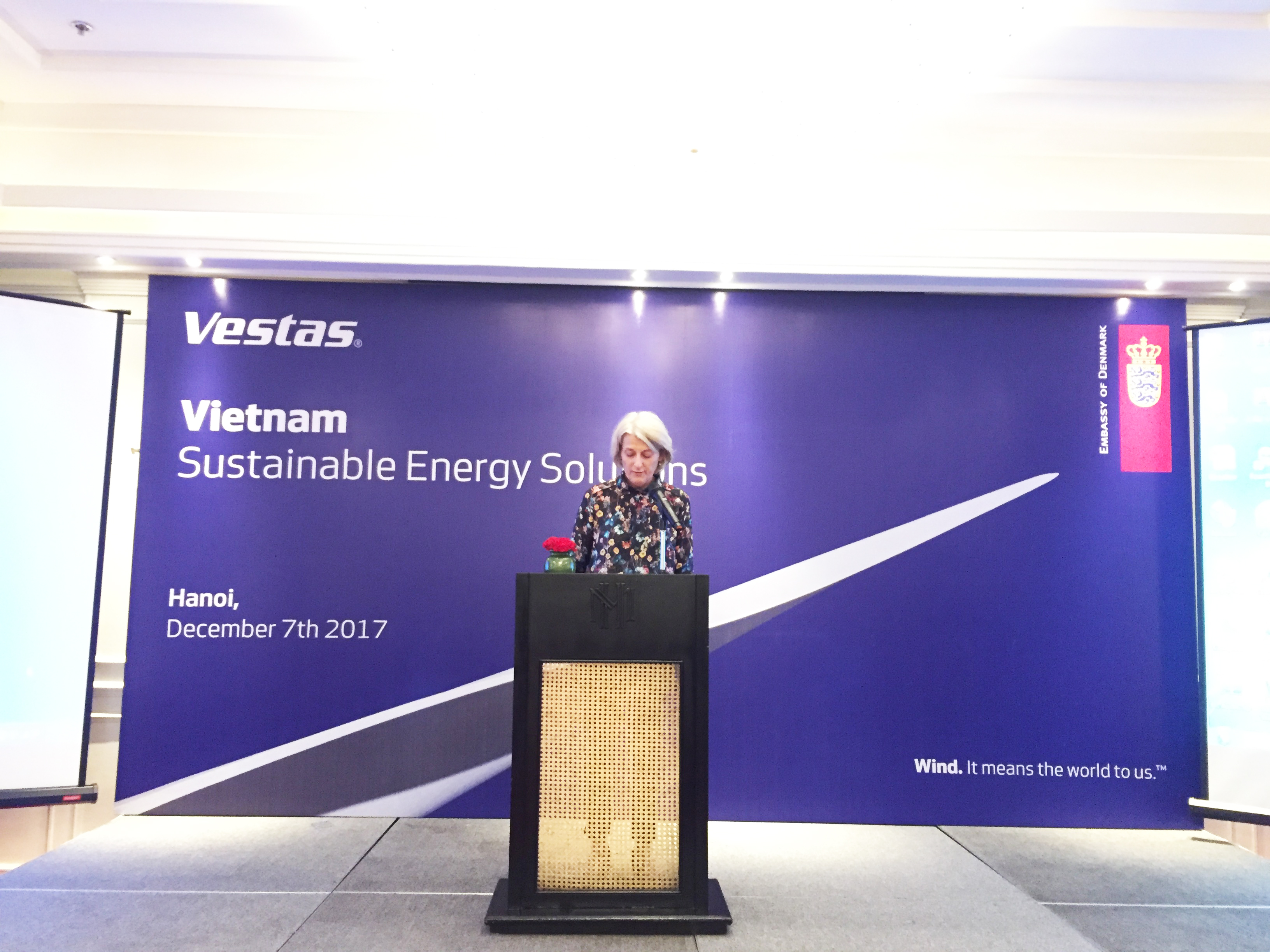 Bà Charlotte Laursen, Đại sứ Đan Mạch tại Việt Nam bày tỏ hy vọng vào mối quan hệ tốt đẹp giữa hai nước đặc biệt là trong lĩnh vực năng lượng. 
