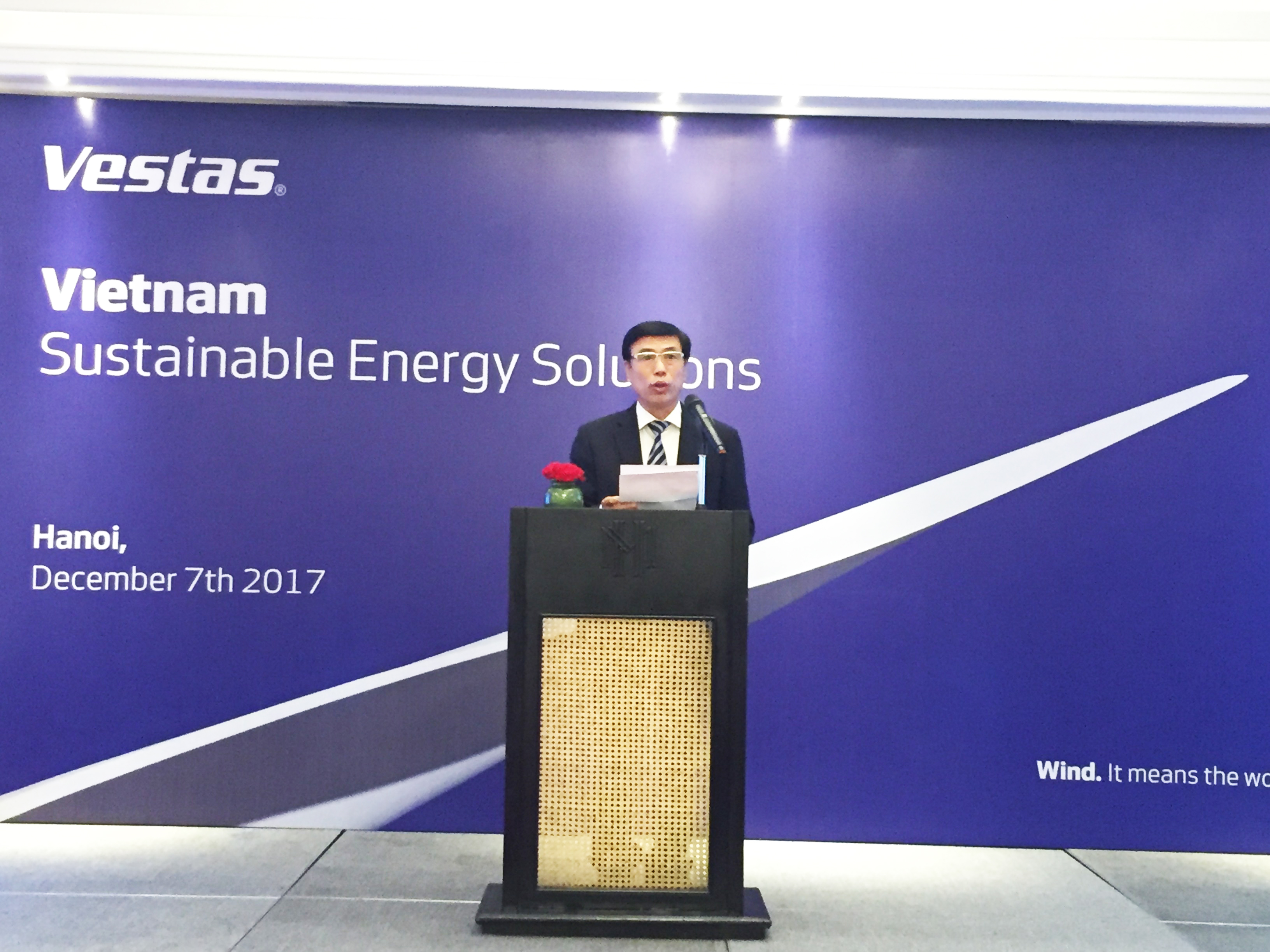 Ông Đỗ Đức Quân, Phó Cục trưởng Cục Điện lực và Năng lượng tái tạo cho rằng tiềm năng về năng lượng điện gió ở Việt Nam vẫn chưa được khai thác đúng mức